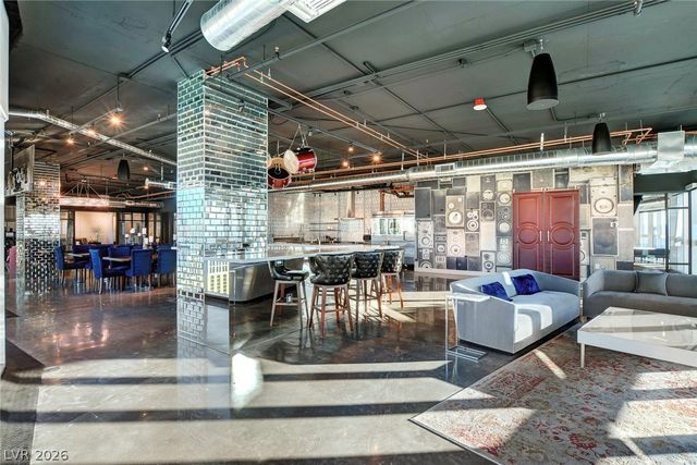 4471 DEAN MARTIN Drive 4300, Las Vegas, NV 89103