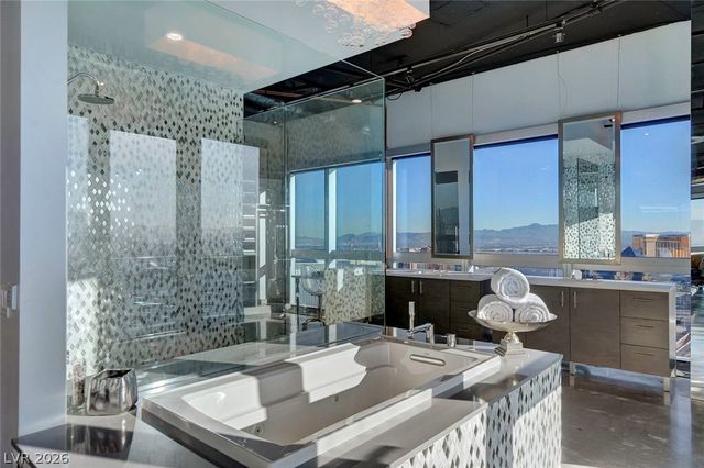 4471 DEAN MARTIN Drive 4300, Las Vegas, NV 89103