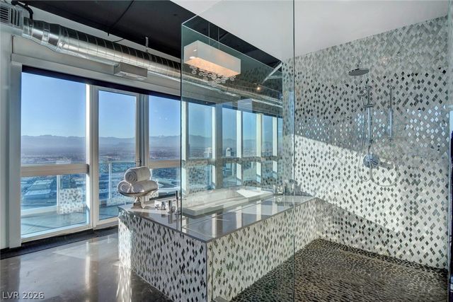 4471 DEAN MARTIN Drive 4300, Las Vegas, NV 89103