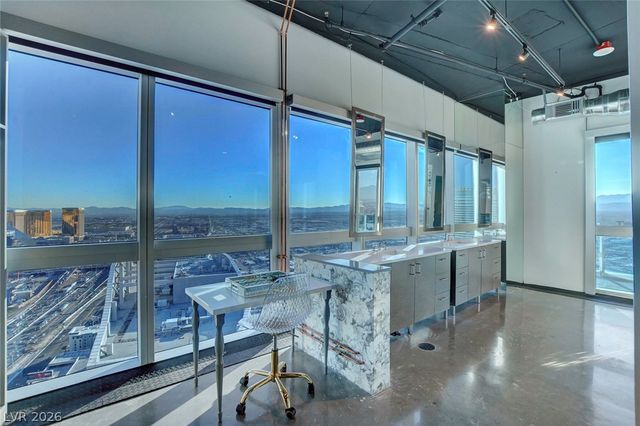 4471 DEAN MARTIN Drive 4300, Las Vegas, NV 89103