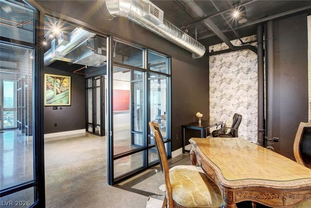 4471 DEAN MARTIN Drive 4300, Las Vegas, NV 89103