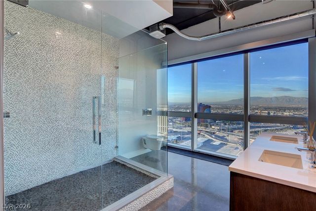 4471 DEAN MARTIN Drive 4300, Las Vegas, NV 89103