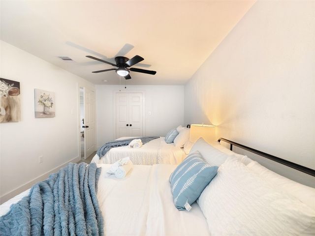 4409 Mckinley Street, Houston, TX 77051