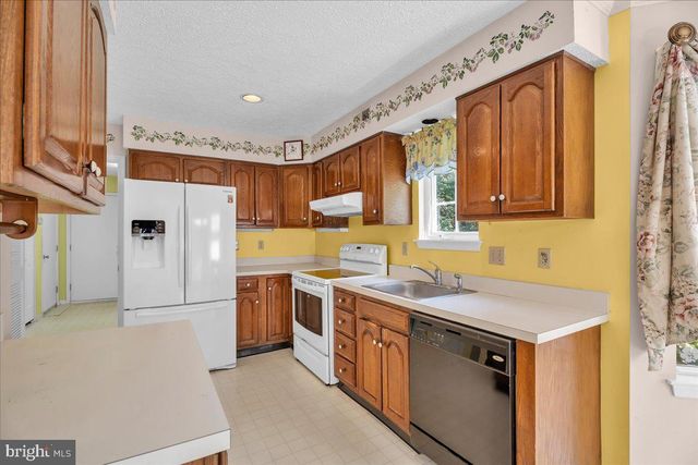 1128 PARLIAMENT WAY, West Deptford, NJ 08086