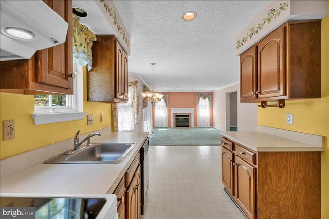 1128 PARLIAMENT WAY, West Deptford, NJ 08086
