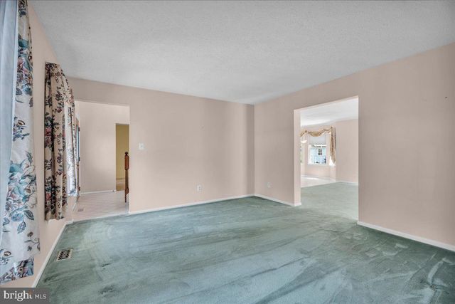 1128 PARLIAMENT WAY, West Deptford, NJ 08086