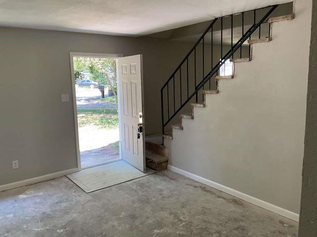 4922 Dollar Reef Drive, Bacliff, TX 77518