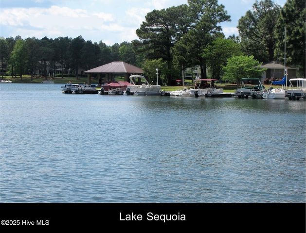 154 E Devonshire Avenue, West End, NC 27376