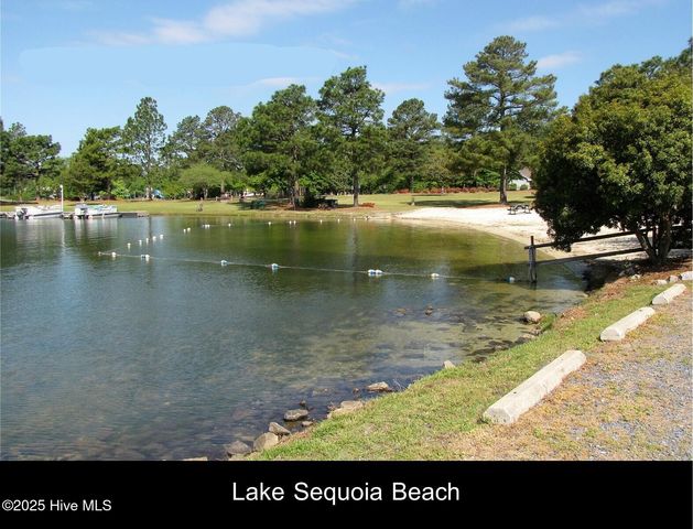 154 E Devonshire Avenue, West End, NC 27376