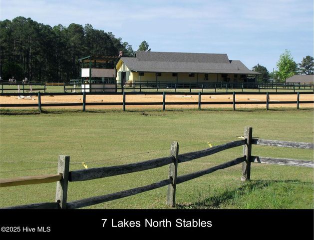 154 E Devonshire Avenue, West End, NC 27376