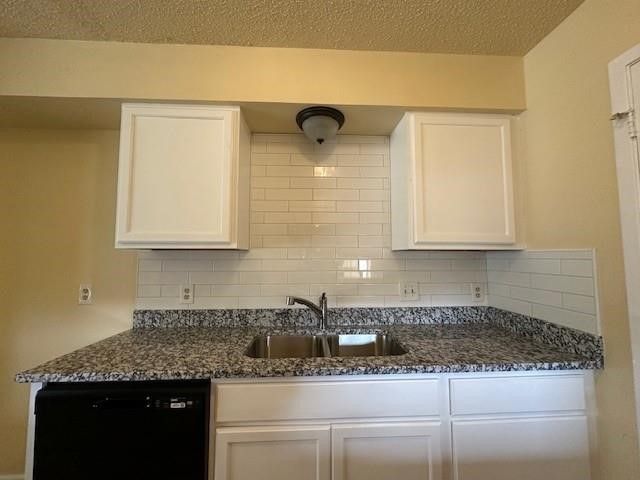 4200 Wingrove Drive, Arlington, TX 76015