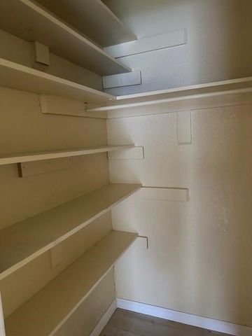 4200 Wingrove Drive, Arlington, TX 76015