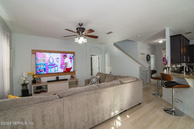 817 SUNNY STROLL Drive, Middleburg, FL 32068