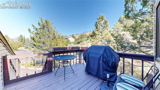 6301 Perry Park Boulevard 13, Larkspur, CO 80118