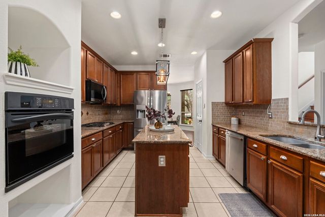 1214 Willow Knoll, San Antonio, TX 78258