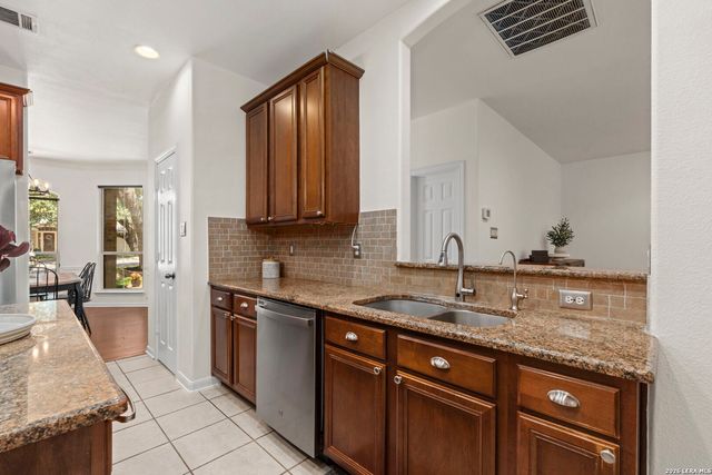 1214 Willow Knoll, San Antonio, TX 78258