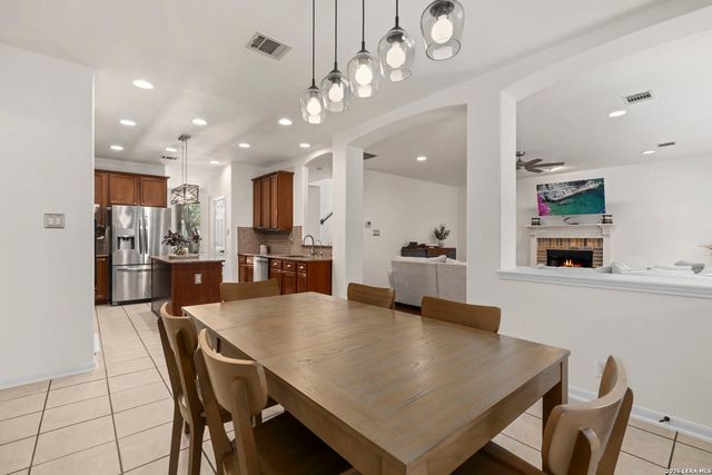 1214 Willow Knoll, San Antonio, TX 78258
