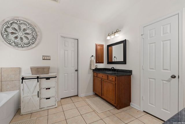 1214 Willow Knoll, San Antonio, TX 78258