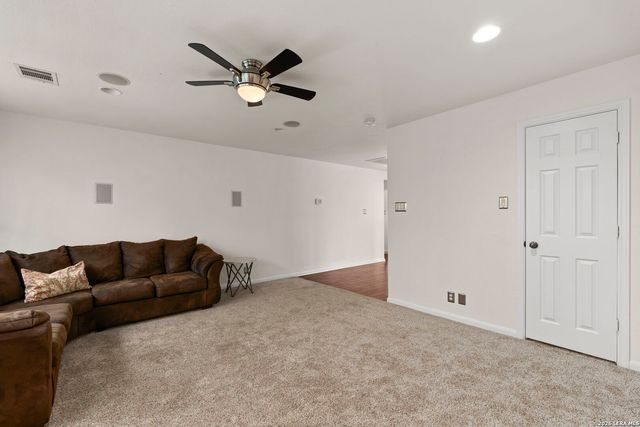 1214 Willow Knoll, San Antonio, TX 78258