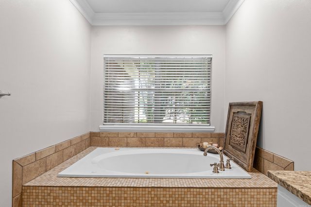 39 Trenton Drive, Greenbrier, AR 72058