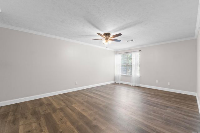39 Trenton Drive, Greenbrier, AR 72058
