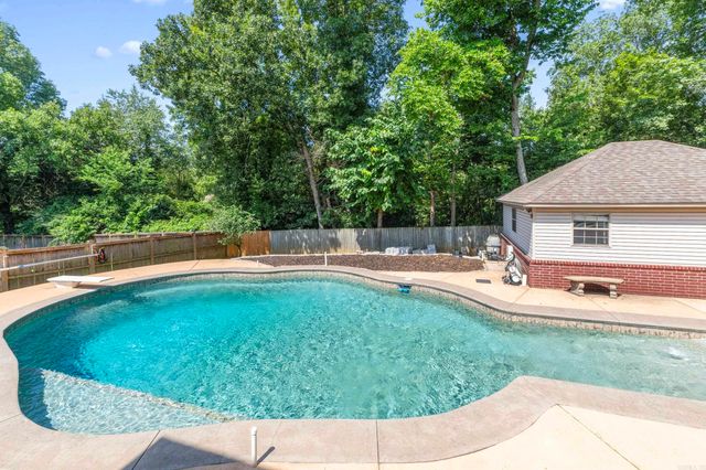 39 Trenton Drive, Greenbrier, AR 72058
