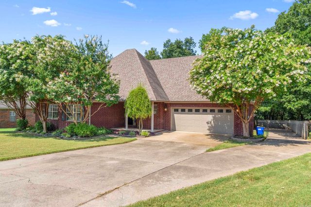39 Trenton Drive, Greenbrier, AR 72058