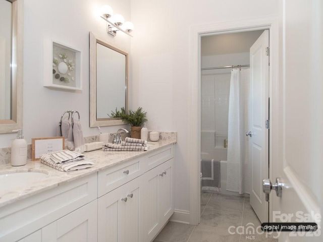 2008 Thatcher Way, Fort Mill, SC 29715