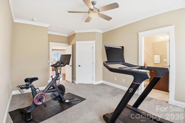 7626 Deerfield Manor Drive, Charlotte, NC 28270