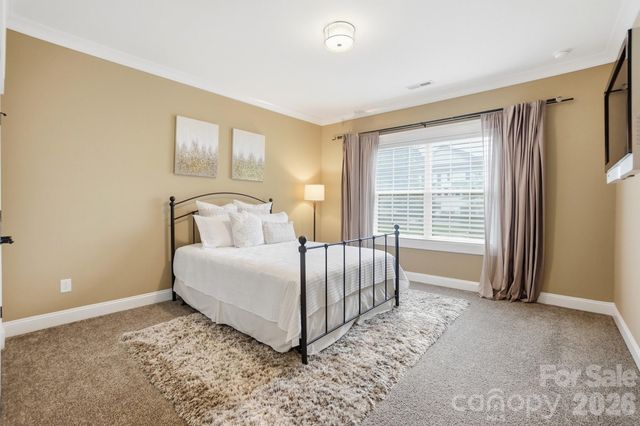 7626 Deerfield Manor Drive, Charlotte, NC 28270