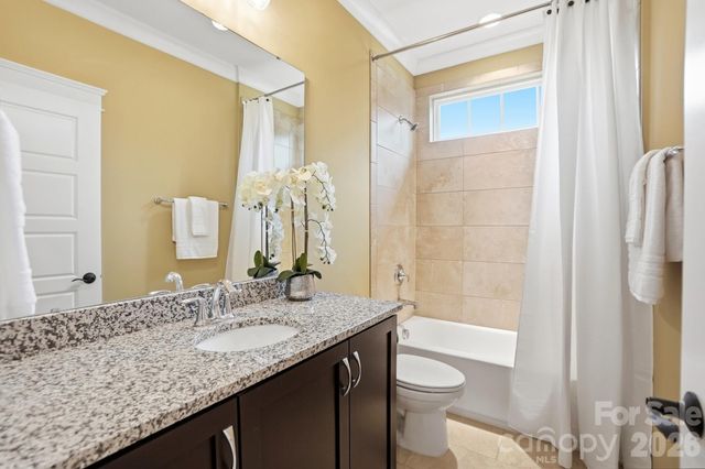7626 Deerfield Manor Drive, Charlotte, NC 28270
