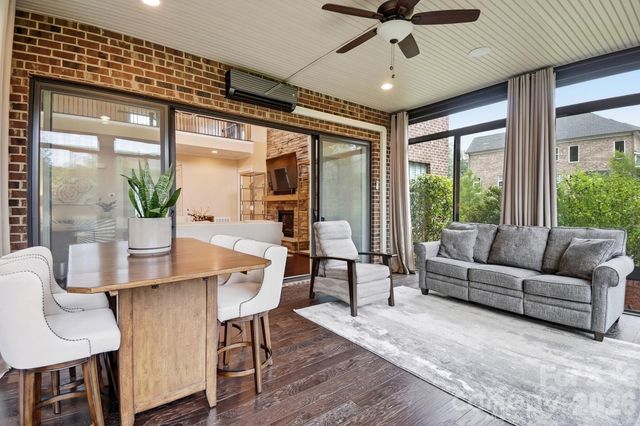 7626 Deerfield Manor Drive, Charlotte, NC 28270