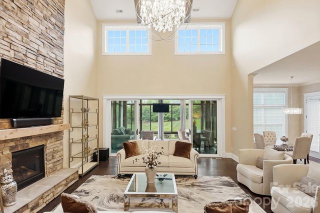 7626 Deerfield Manor Drive, Charlotte, NC 28270