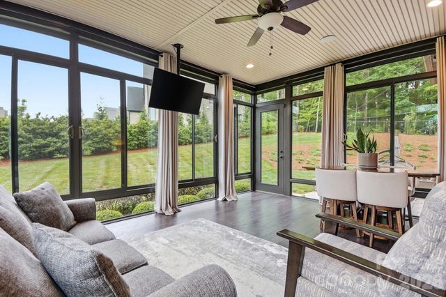 7626 Deerfield Manor Drive, Charlotte, NC 28270