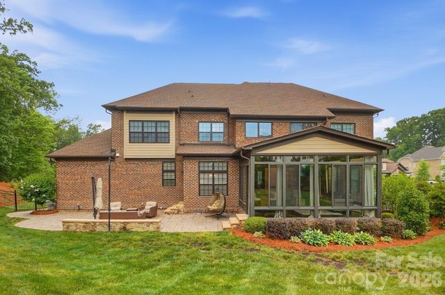 7626 Deerfield Manor Drive, Charlotte, NC 28270