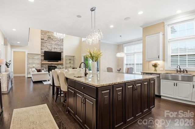 7626 Deerfield Manor Drive, Charlotte, NC 28270