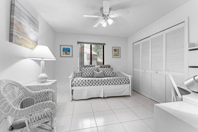 10 Via De Casas Sur 104, Boynton Beach, FL 33426
