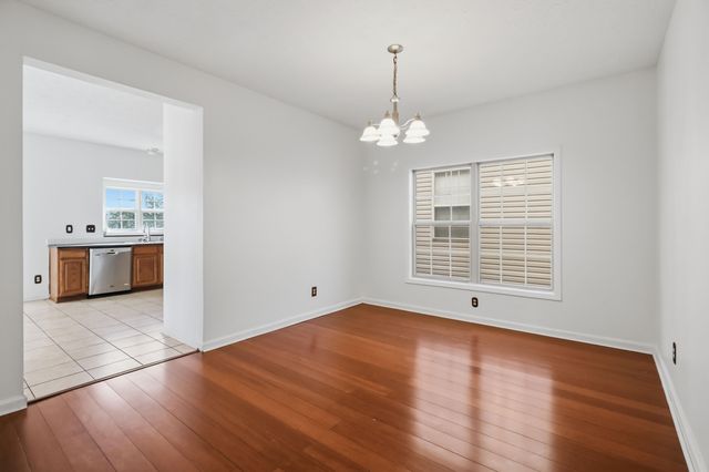919 Winding Oak Trail, Lexington, KY 40511