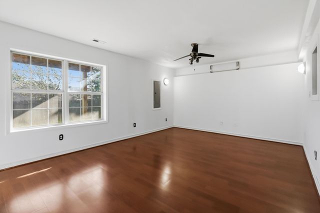 919 Winding Oak Trail, Lexington, KY 40511
