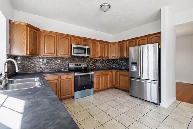 919 Winding Oak Trail, Lexington, KY 40511