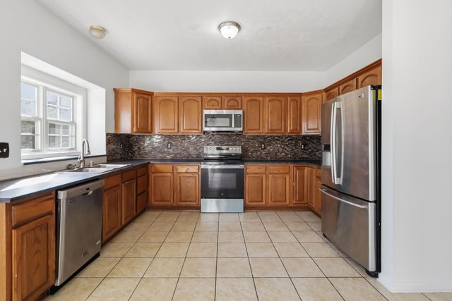 919 Winding Oak Trail, Lexington, KY 40511