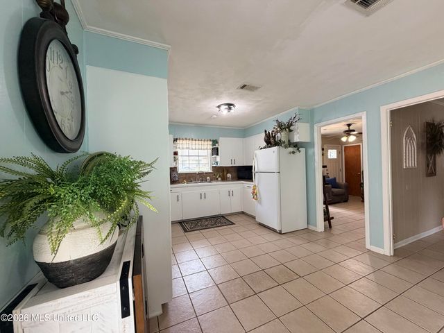 502 NW Kennedy Drive, Magee, MS 39111