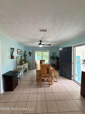 502 NW Kennedy Drive, Magee, MS 39111