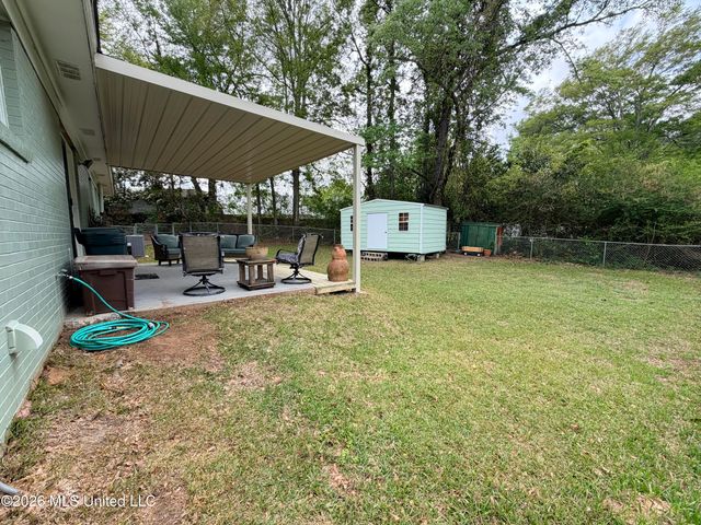 502 NW Kennedy Drive, Magee, MS 39111