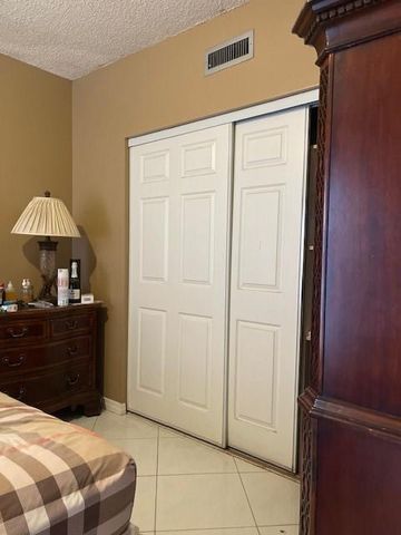 2500 Coral Springs Dr 202, Coral Springs, FL 33065