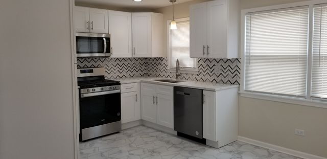 8407 W BRODMAN Avenue 1, Chicago, IL 60656