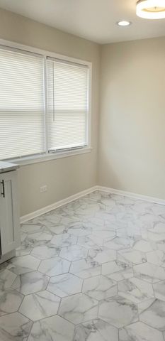 8407 W BRODMAN Avenue 1, Chicago, IL 60656