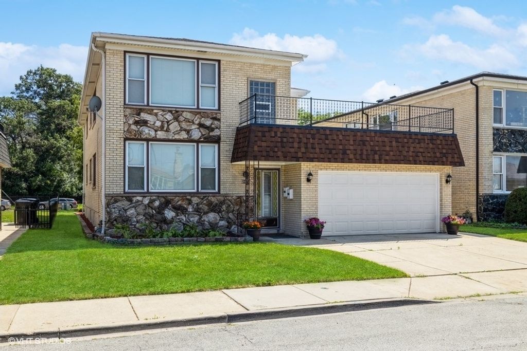 8407 W BRODMAN Avenue 1, Chicago, IL 60656