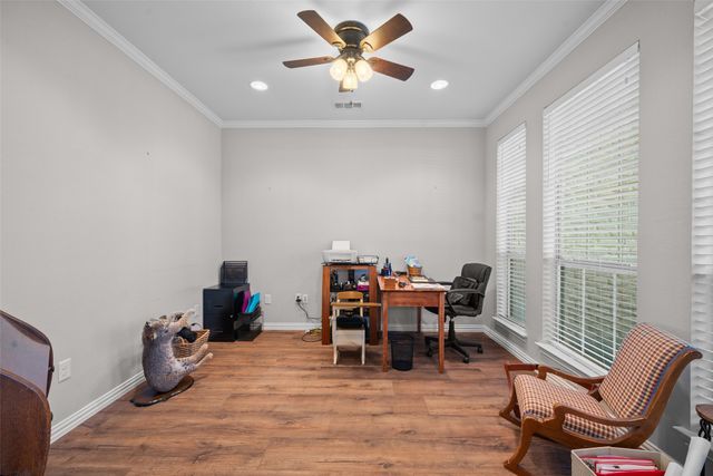 519 Runaway Bay Drive, Runaway Bay, TX 76426