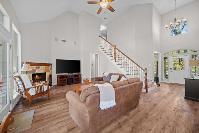 519 Runaway Bay Drive, Runaway Bay, TX 76426